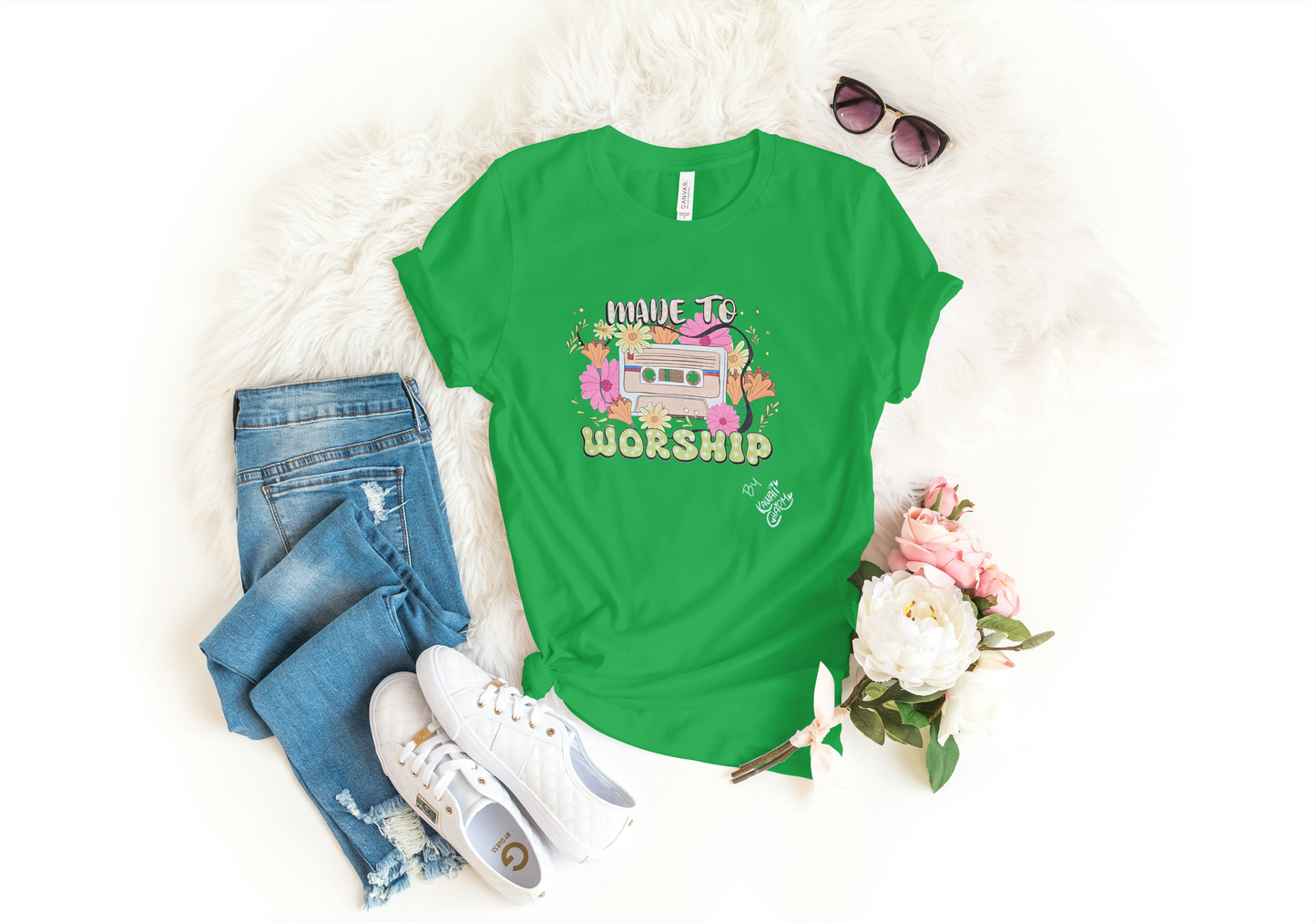 Short Sleeve T-shirt "Made To Worship"