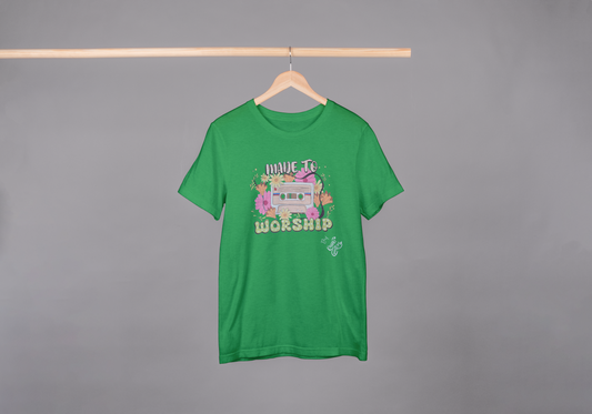 Short Sleeve T-shirt "Made To Worship"